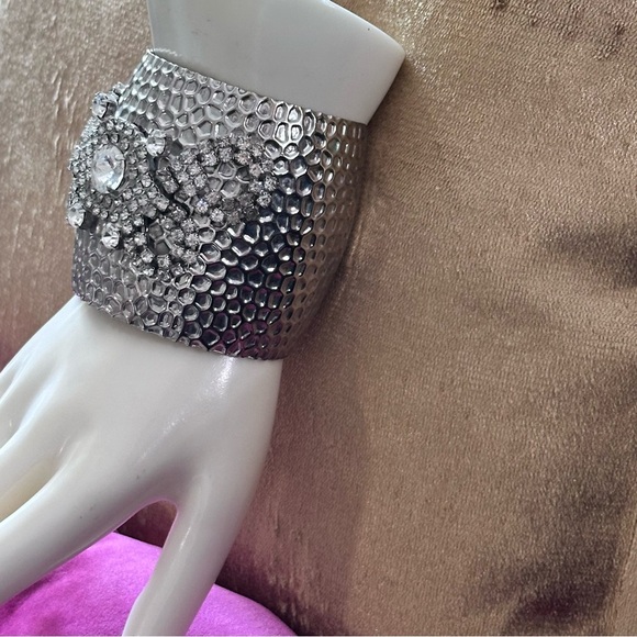 Repurposed Wide Open Cuff Bracelet Bling Rhinestones OOAK Hammered Silver Tone 7 - Picture 9 of 11